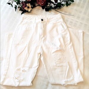 💐Shein Distressed White Hi-Waist Strait Leg Jean (S)💐